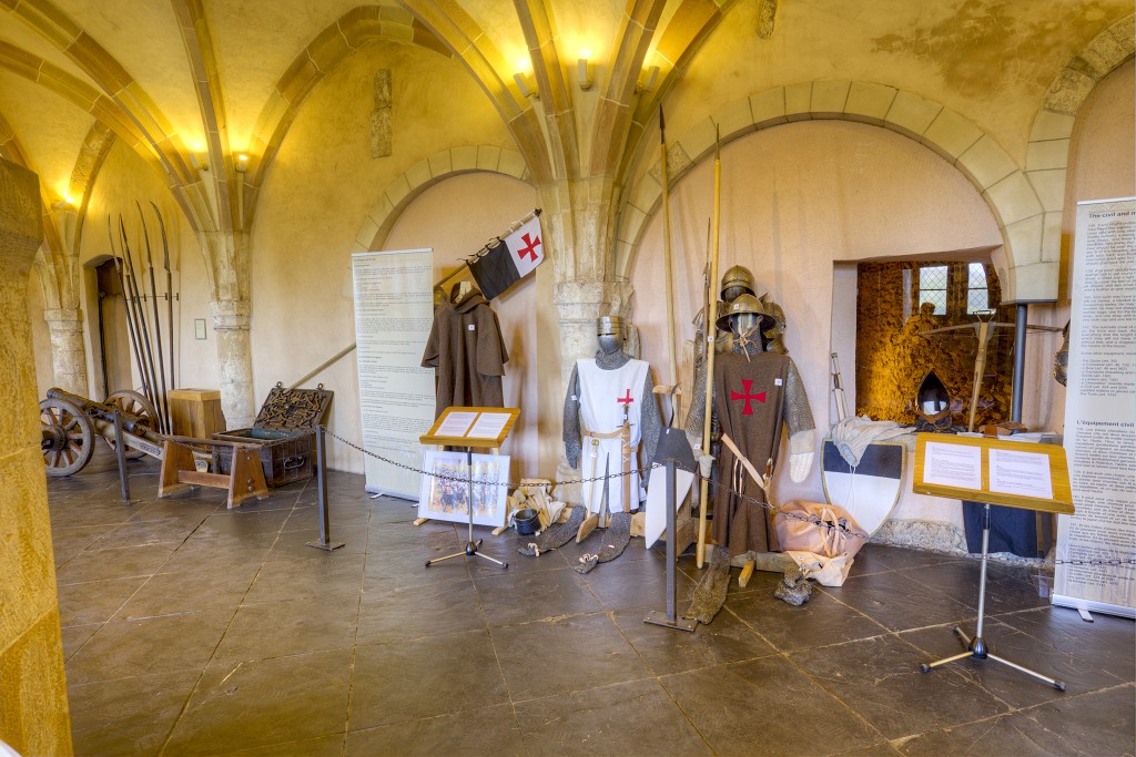 chateau kasteel Bourscheid vianden luxemburg luxembourg burcht ruine slot unesco erfgoed castellum middeleeuwen ardennen karolingische romeinse vesting